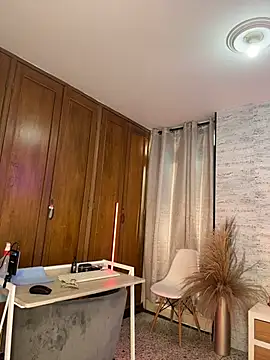 HoneyMollyX online show from June 3, 1:01 pm