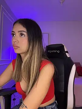 HoneyMollyX online show from April 13, 1:04 pm