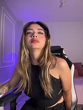 HoneyMollyX online show from January 7, 1:05 pm