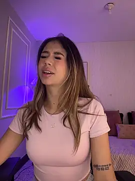 HoneyMollyX online show from February 5, 1:07 pm