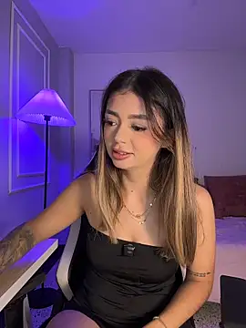 HoneyMollyX online show from March 31, 1:02 pm