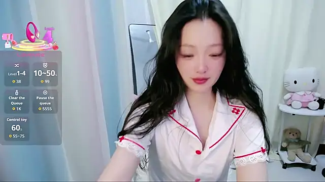 jiangjiangas online show from March 13, 11:15 am