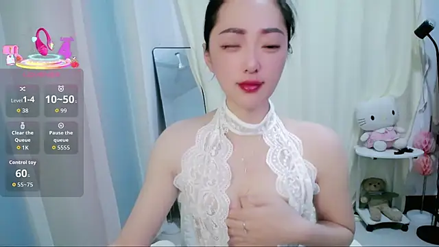 jiangjiangas online show from April 9, 9:32 pm