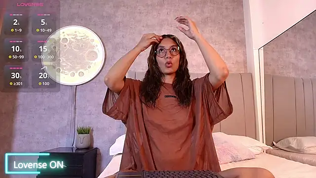 alexandralopez- online show from November 24, 6:52 pm