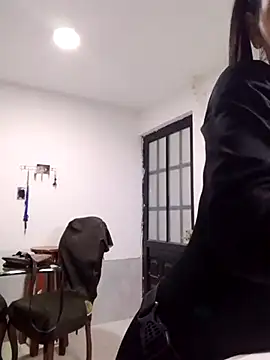 you yuyuu online show from April 1, 2:36 pm