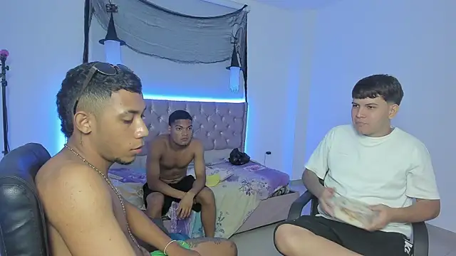 isaac master77 online show from November 19, 3:17 am