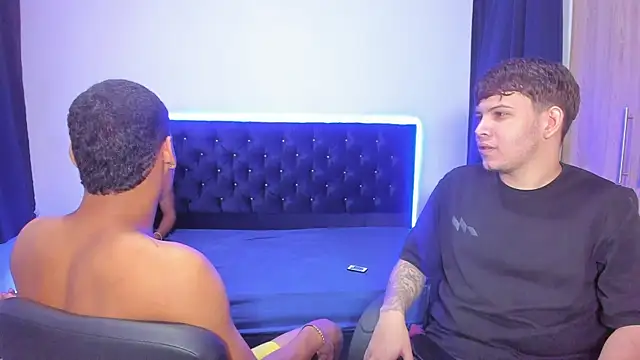 Snapshot of isaac_master77 chatting on October 25, 3:06 am isaac master77 online show from October 25, 3:06 am