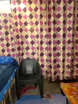 Snapshot of Sweet-Maddlina chatting on February 7, 6:10 am Sweet-Maddlina online show from February 7, 6:10 am