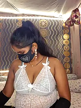 Snapshot of Sweet-Maddlina chatting on November 4, 11:47 am Sweet-Maddlina online show from November 4, 11:47 am