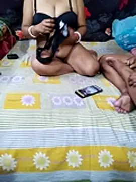 modhu82 online show from March 13, 7:08 pm