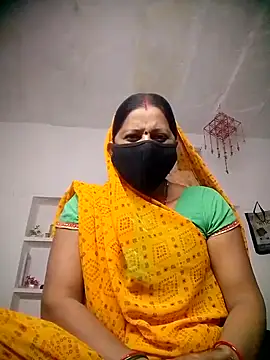 Snapshot of Q_rekha chatting on October 14, 11:47 pm Q rekha online show from October 14, 11:47 pm