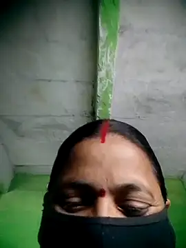 Snapshot of Q_rekha chatting on October 10, 8:04 am Q rekha online show from October 10, 8:04 am