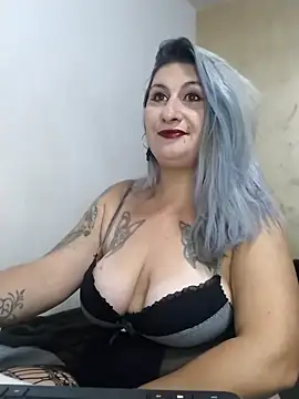 Snapshot of LilithGreenn chatting on October 20, 6:59 am LilithGreenn online show from October 20, 6:59 am