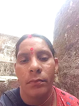Snapshot of Tr_kirti chatting on October 13, 5:31 am Tr kirti online show from October 13, 5:31 am