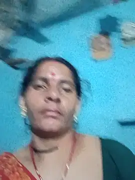 Snapshot of Tr_kirti chatting on October 12, 4:30 pm Tr kirti online show from October 12, 4:30 pm