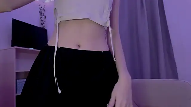 LunaCrave online show from October 28, 4:13 am