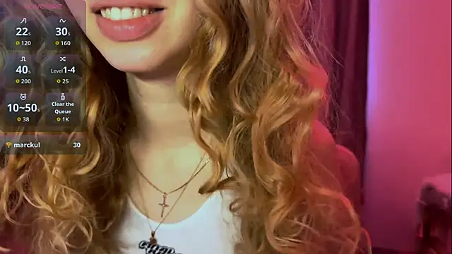 LunaCrave online show from December 14, 10:21 am