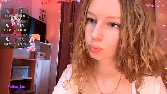 LunaCrave online show from January 15, 12:19 pm