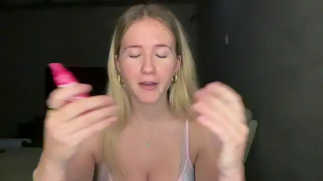 itssosierra online show from July 15, 12:39 am
