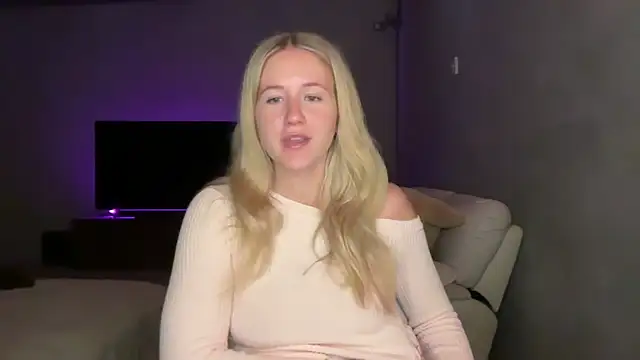 itssosierra online show from June 3, 12:44 am