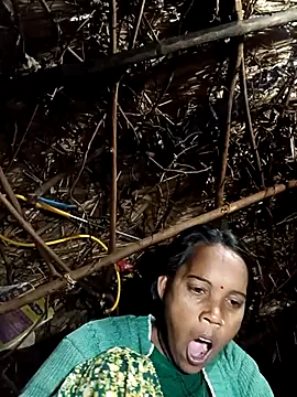 Cutsedi3 online show from November 27, 9:48 pm