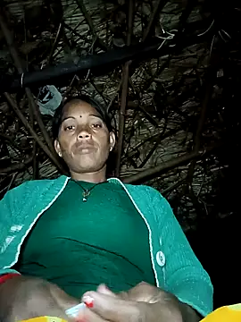 Cutsedi3 online show from November 16, 9:30 pm