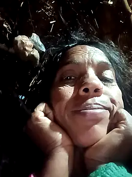 Cutsedi3 online show from November 28, 9:59 pm