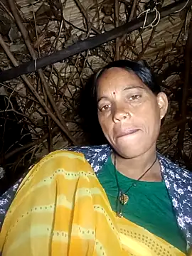 Cutsedi3 online show from October 28, 9:47 pm