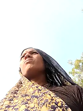 Cutsedi3 online show from November 17, 9:46 am