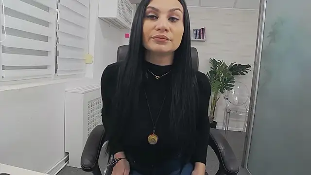 YaraXCox online show from February 8, 4:21 am