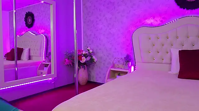 YaraXCox online show from February 25, 12:05 pm