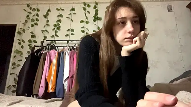 WildPeachh online show from December 4, 9:36 pm