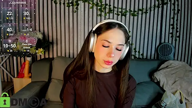 Lana Stones online show from November 13, 12:36 am