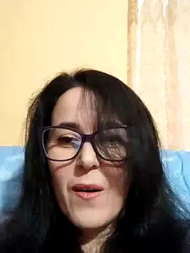 Snapshot of Amelialove42 chatting on October 21, 6:07 pm Amelialove42 online show from October 21, 6:07 pm