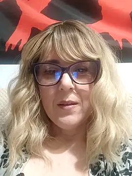 Amelialove42 online show from February 7, 8:39 pm