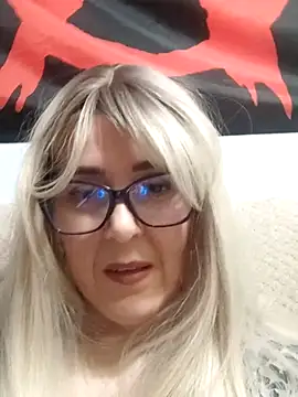 Amelialove42 online show from January 11, 7:10 pm