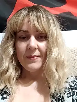 Amelialove42 online show from February 11, 5:46 pm