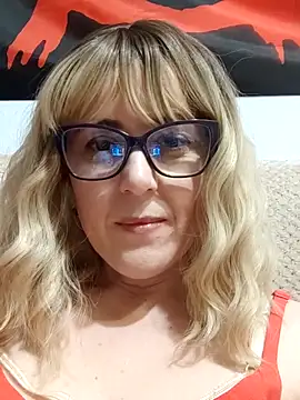 Amelialove42 online show from March 21, 6:23 pm