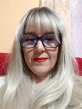 Snapshot of Amelialove42 chatting on October 30, 7:22 pm Amelialove42 online show from October 30, 7:22 pm