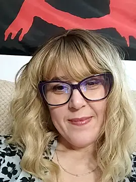 Amelialove42 online show from February 13, 7:25 pm