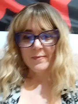 Amelialove42 online show from March 24, 7:47 pm