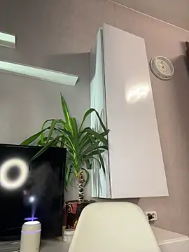 Snapshot of SwittieKendra chatting on November 8, 7:01 am SwittieKendra online show from November 8, 7:01 am