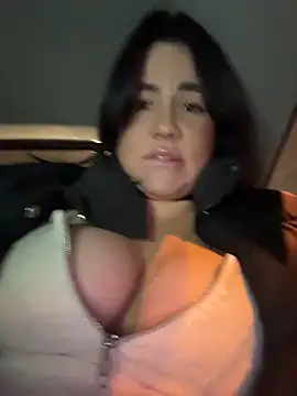 Snapshot of SwittieKendra chatting on November 27, 7:47 pm SwittieKendra online show from November 27, 7:47 pm