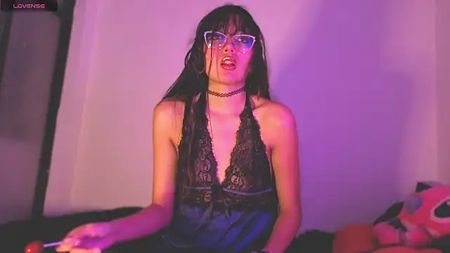 Snapshot of b_abysofy_ chatting on December 19, 8:06 am b abysofy online show from December 19, 8:06 am