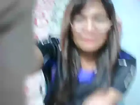 Snapshot of PussyCherry chatting on December 14, 7:03 am PussyCherry online show from December 14, 7:03 am