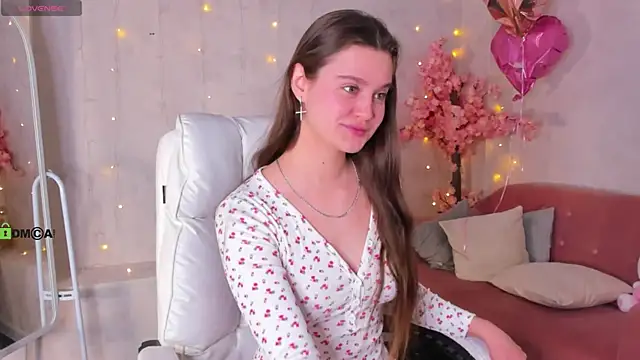 Renesmy Black online show from March 12, 12:05 am