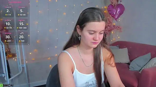 Snapshot of Renesmy_Black chatting on February 23, 11:05 pm Renesmy Black online show from February 23, 11:05 pm