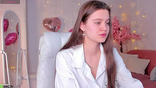 Snapshot of Renesmy_Black chatting on February 12, 11:48 pm Renesmy Black online show from February 12, 11:48 pm