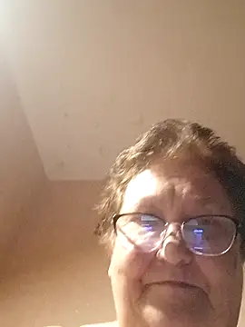 Katherine735 online show from May 11, 9:01 pm