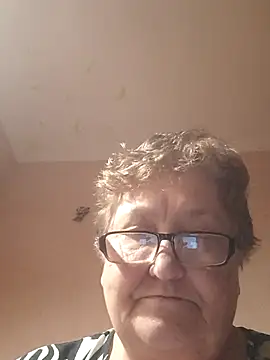 Katherine735 online show from December 18, 10:13 pm